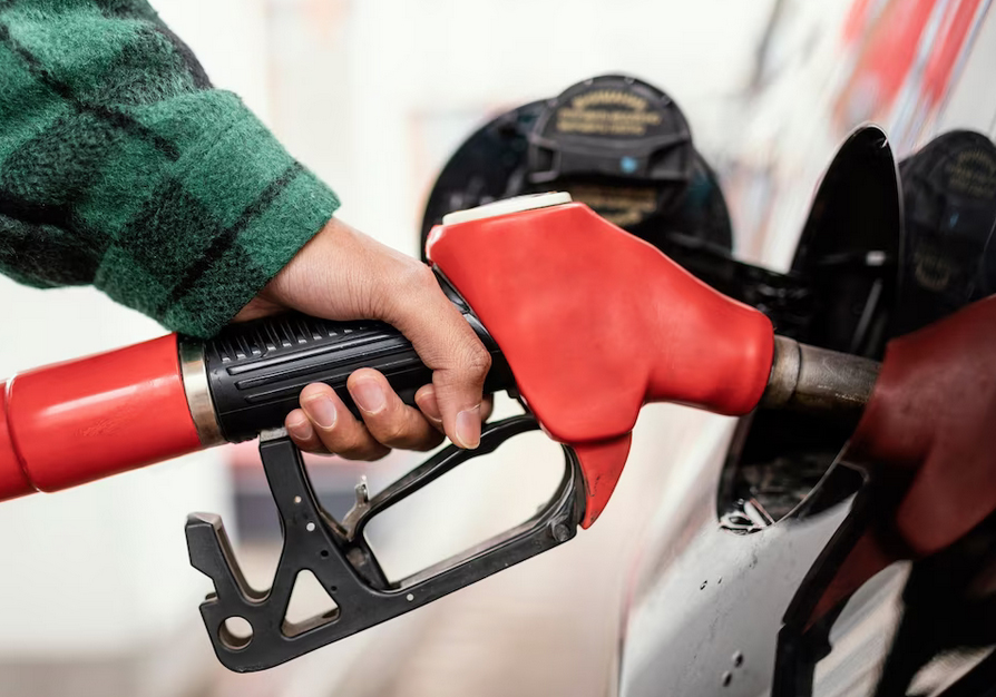 Nuove regole per i benzinai: sanzioni e segnalazione di irregolarità